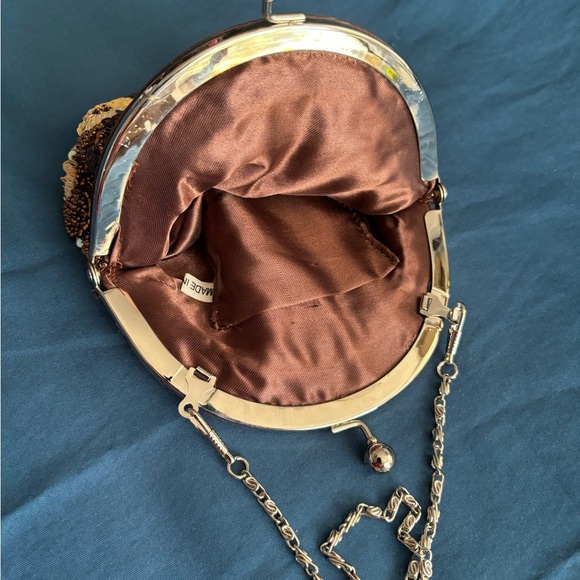 Bead and Sequin Evening bag with chain strap - Picture 3 of 5